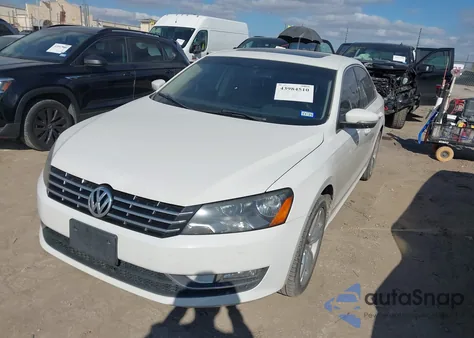 2014 Volkswagen Passat 2.0L Tdi Sel Premium z USA, uszkodzony, nr VIN 1VWCN7A31EC070920